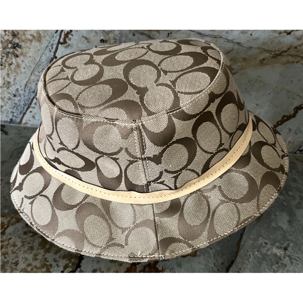 Signature Patterned Bucket Hat - Picture 3 of 12